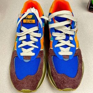 ***Brand new never worn*** size too big so I’m selling. 5740 New Balance